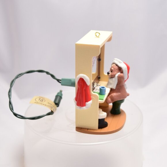 Hallmark Keepsake Ornament Backstage Bear Lights Christmas 1989 Anthropomorphic - Picture 4 of 8